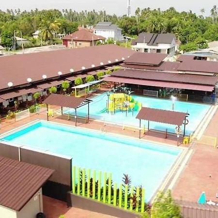Asfa D Village - Resort - Homestay - Family Room Kemasik Bagian luar foto
